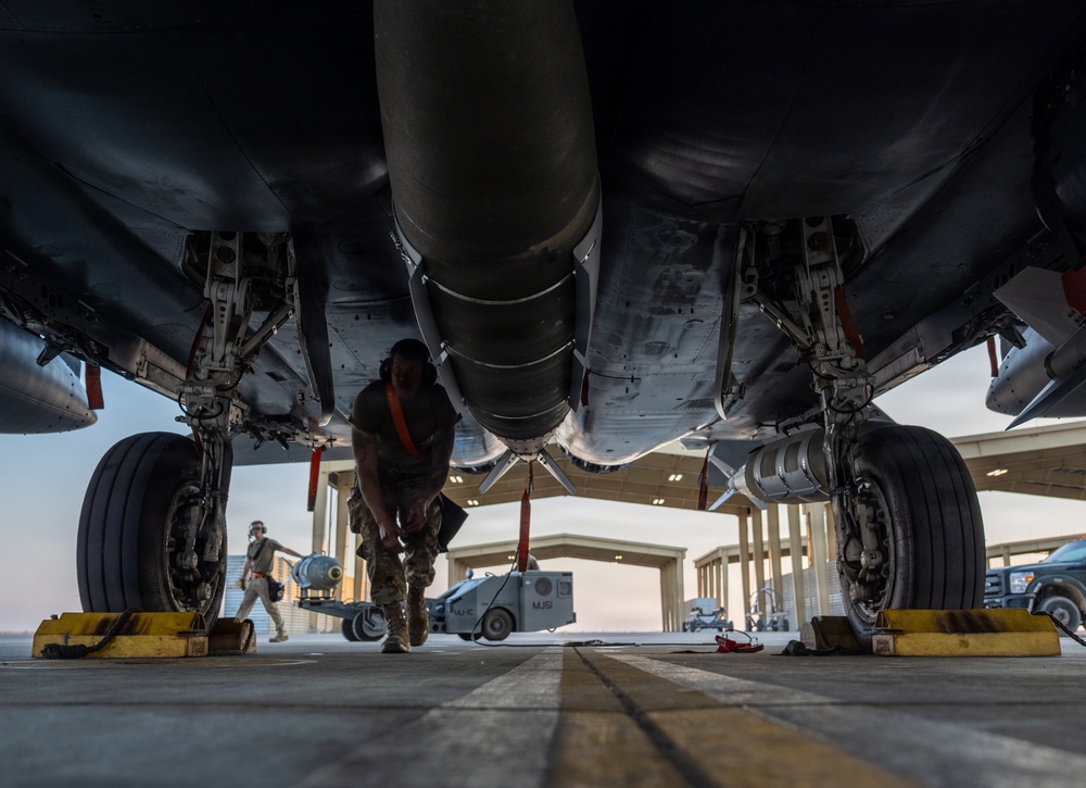 U.S. Forces Unleash Massive Strike Against ISIS in Syria