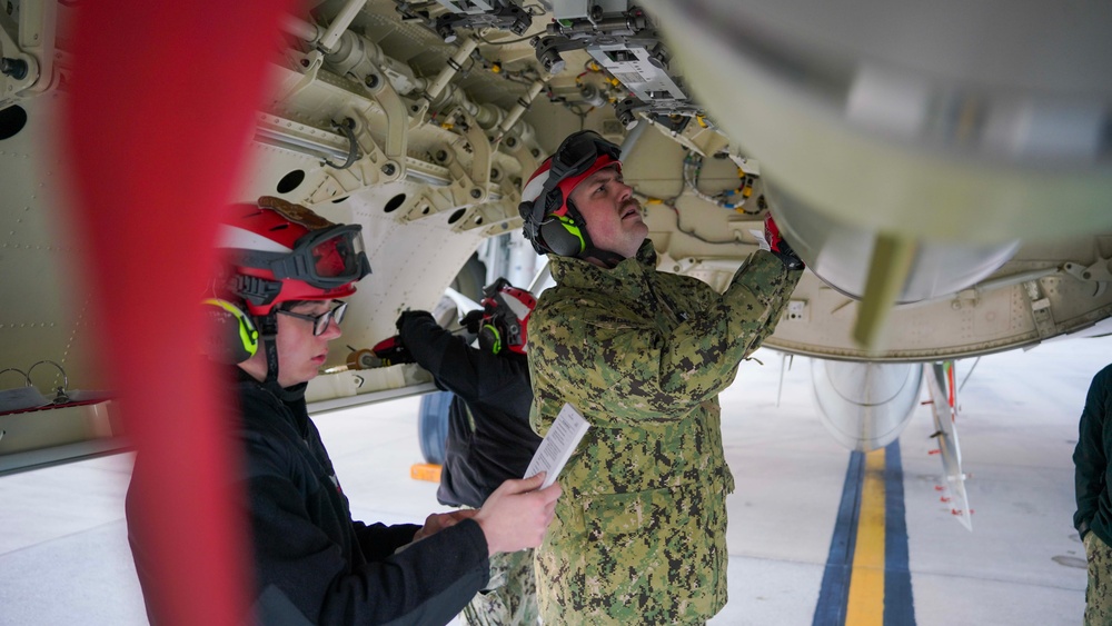 VP-5 OPERATIONS AT NAVAL AIR STATION JACKSONVILLE