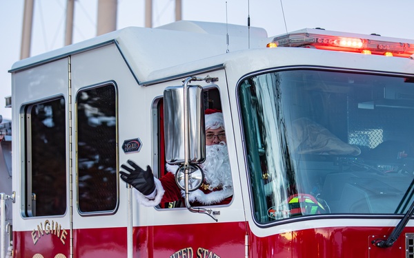 Schriever SFB Tree Lighting &amp; Parade of Lights