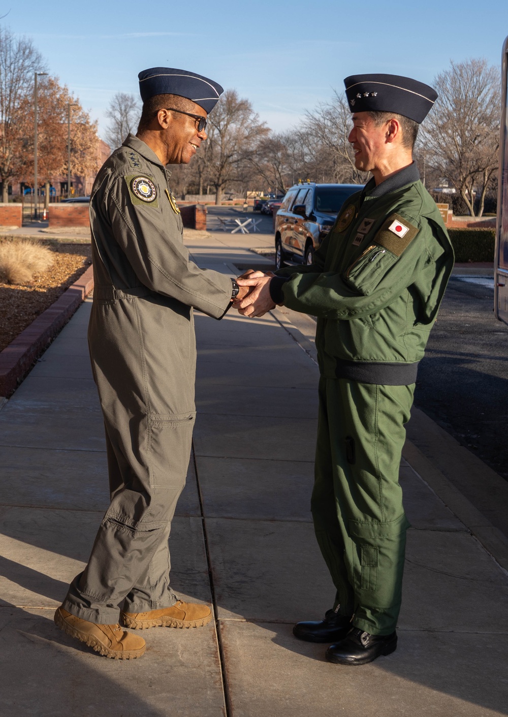 U.S., Japan deepens air mobility cooperation during Illinois visit