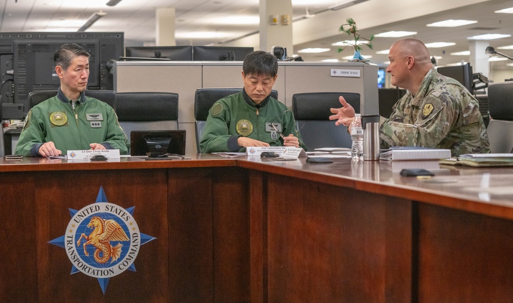 U.S., Japan deepens air mobility cooperation during Illinois visit
