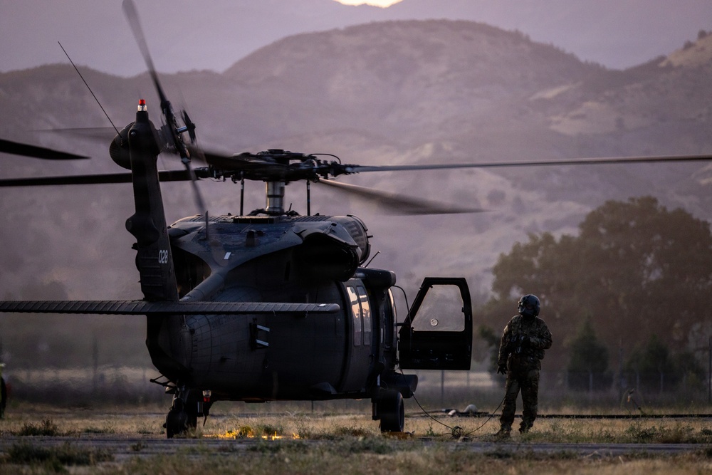 158th Aviation Regiment Provides MEDEVAC for Mojave Falcon 25