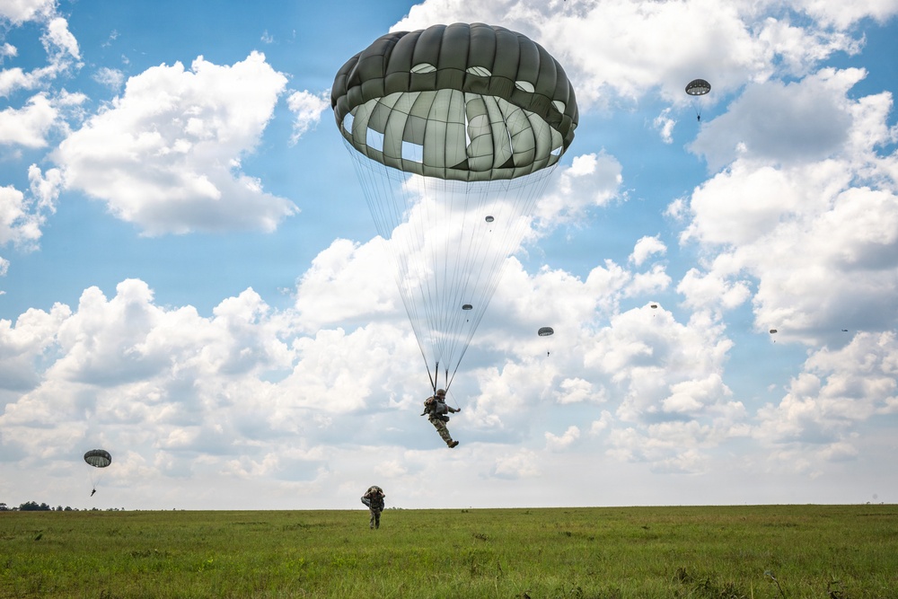 UH-60 Airborne operation