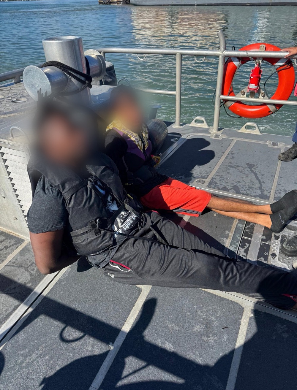 Coast Guard rescues 2 aliens after they jump from barge in San Juan Harbor
