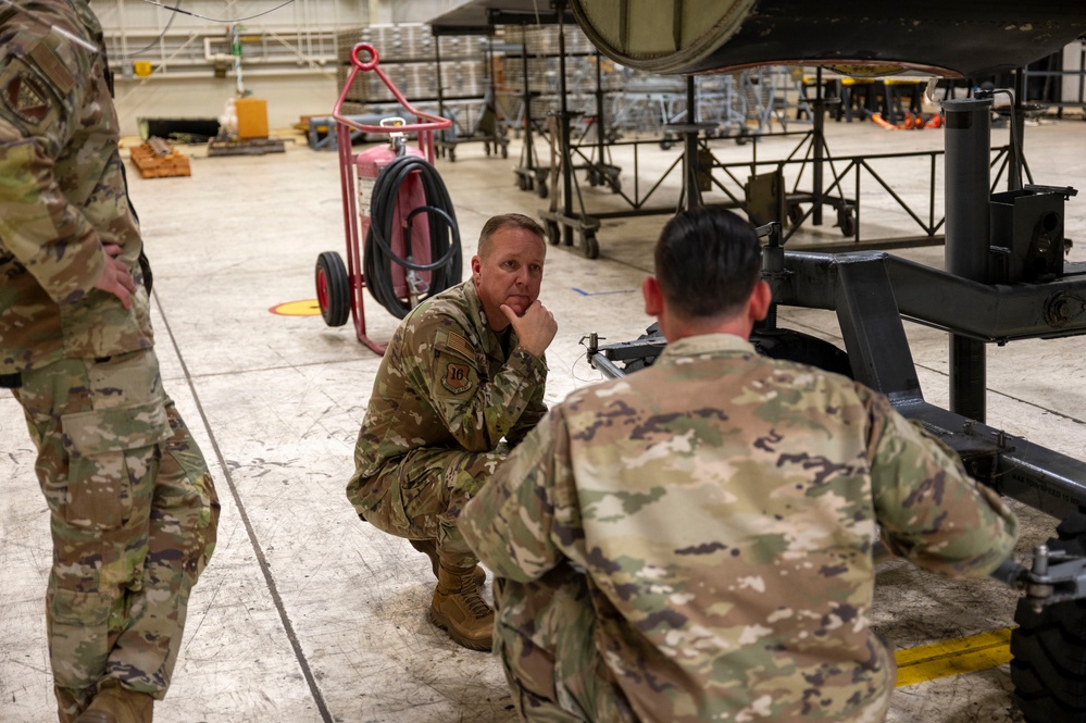 Beale Airmen Demonstrate Wing Capabilities During 16th AF Command Chief’s First Visit