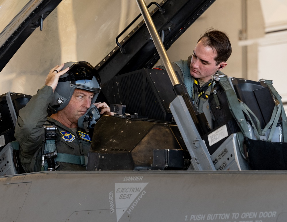 19th Air Force Visits Holloman