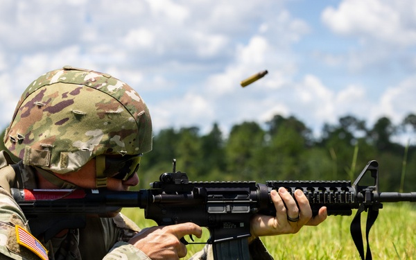 Military Police Qualify on M4 at Titan Warrior 2025