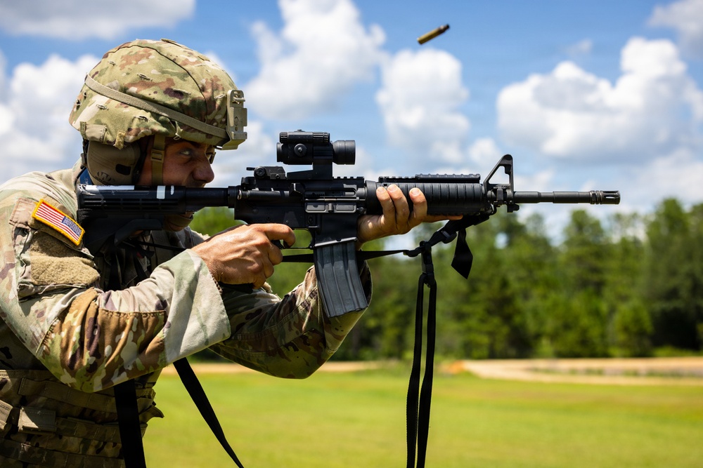 Military Police Qualify on M4 at Titan Warrior 2025