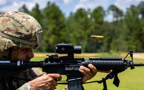 Military Police Qualify on M4 at Titan Warrior 2025