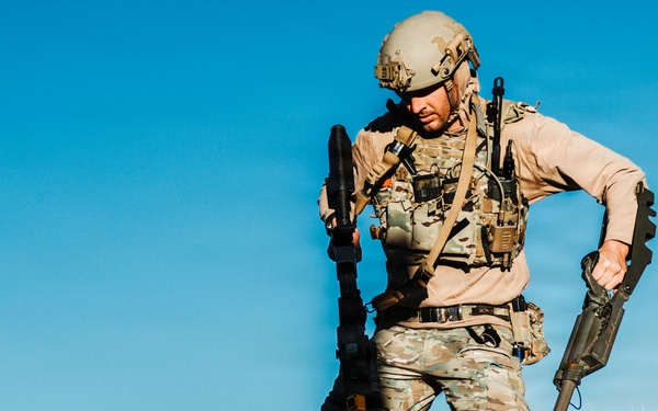 EOD Technicians Conduct Mountain Terrain Drills