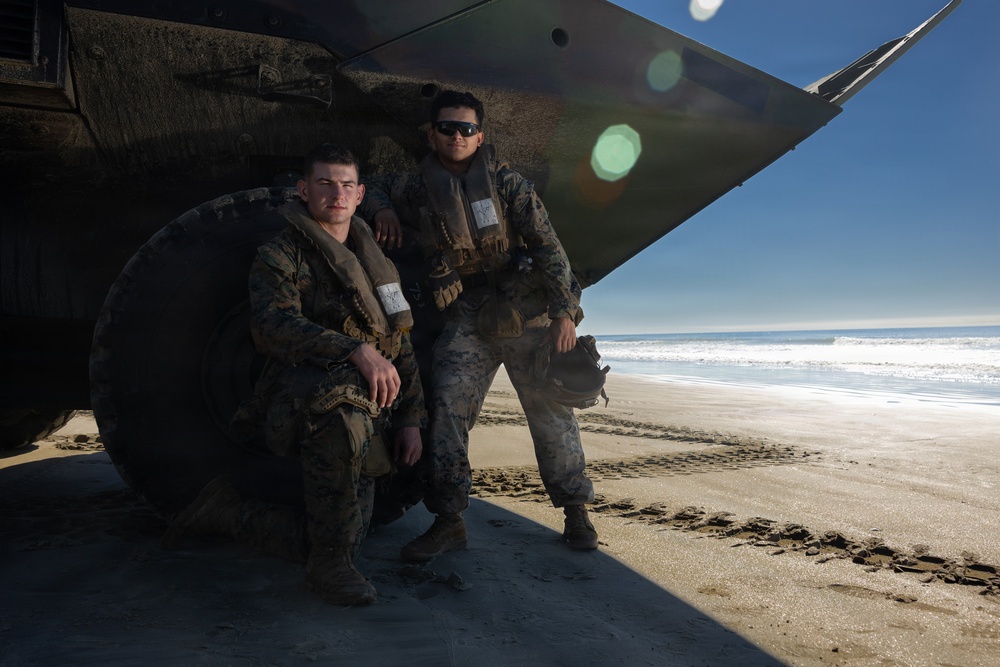 11th MEU Marines Conduct Surf-Zone Operations