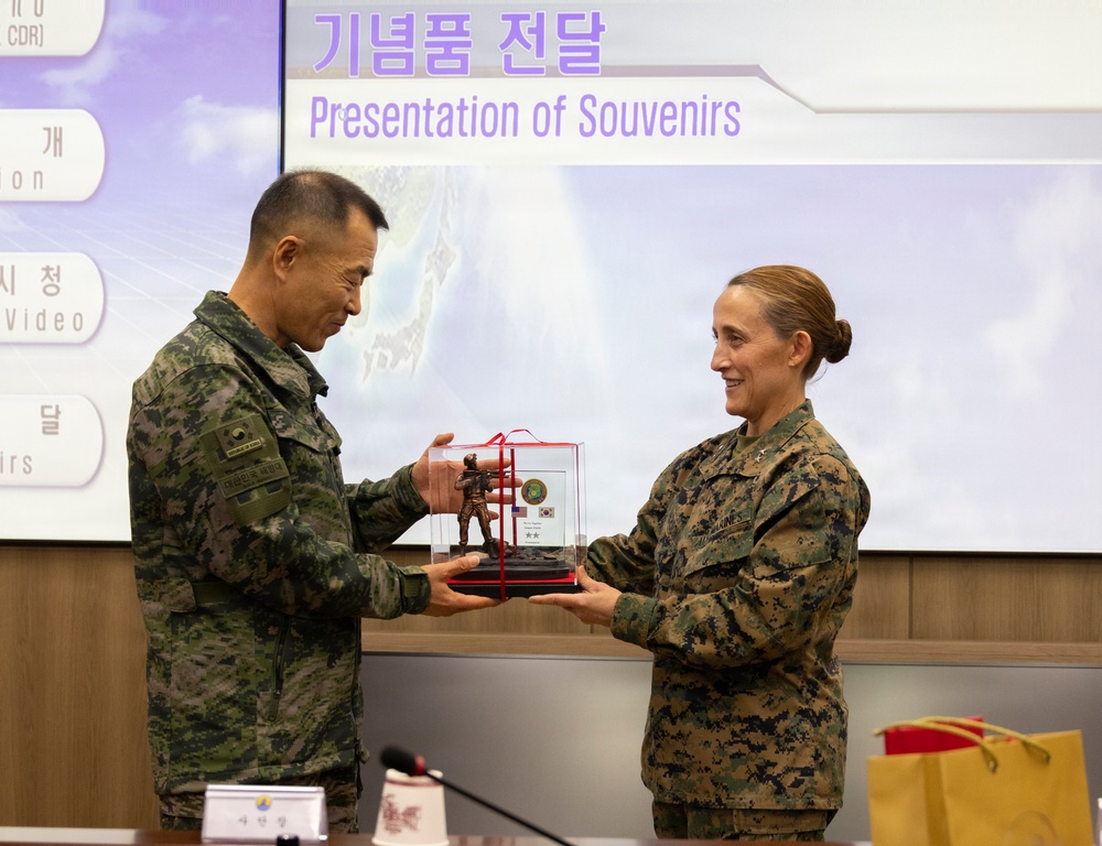 3rd MarDiv, MARFORK visit Republic of Korea 2nd MarDiv