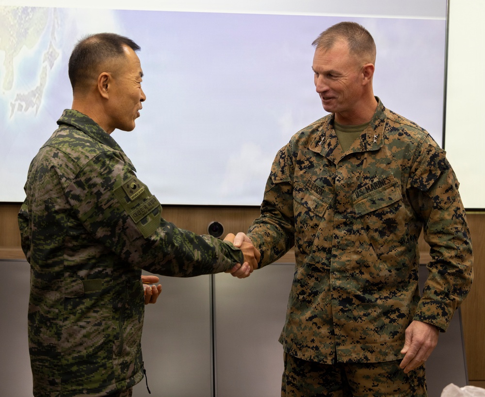 3rd MarDiv, MARFORK visit Republic of Korea 2nd MarDiv