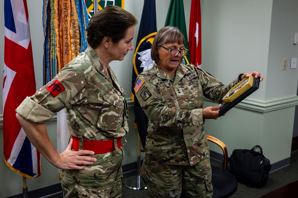 Distinguished Visitors from the Royal Military Police visit the 200th Military Police Command