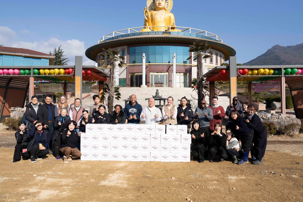 CNFK and Families Participate in COMREL at Hongbeopsa Temple