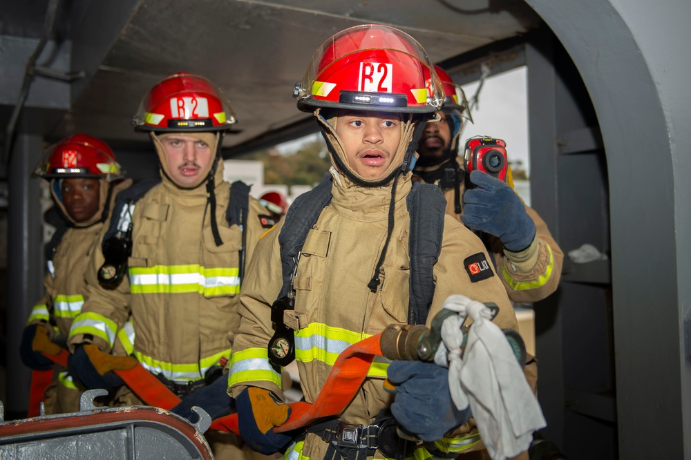 Sailors participate in damage control drill