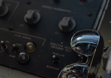 Lightning strikes… then refuels