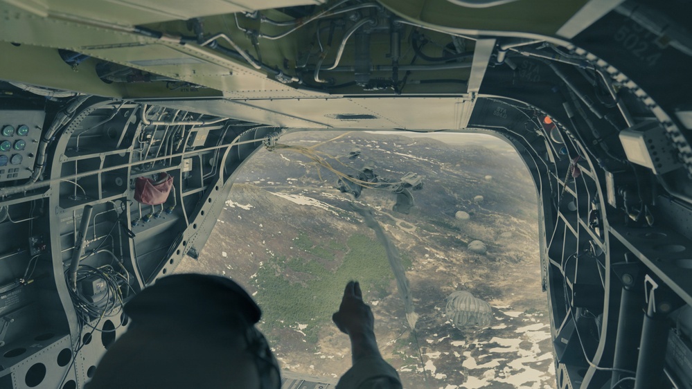 4th Quartermasters conduct static line airborne operation at Geronimo DZ