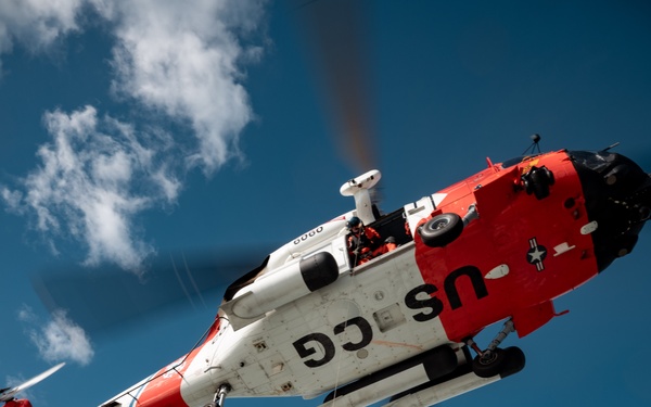 Coast Guard Station Chincoteague conducts Helicopter Training