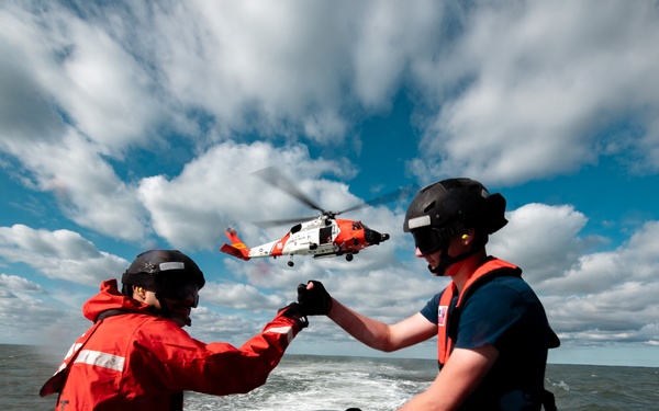 Coast Guard Station Chincoteague conducts Helicopter Training