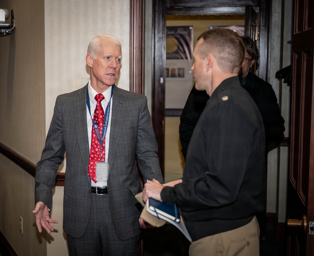 Mr. Chris Grisafe (DASN Energy) visits Carderock