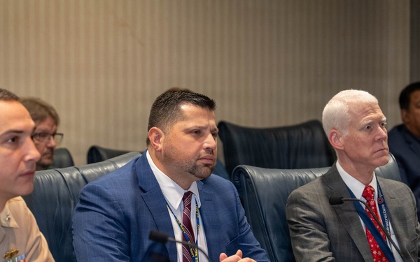 Mr. Chris Grisafe (DASN Energy) visits Carderock