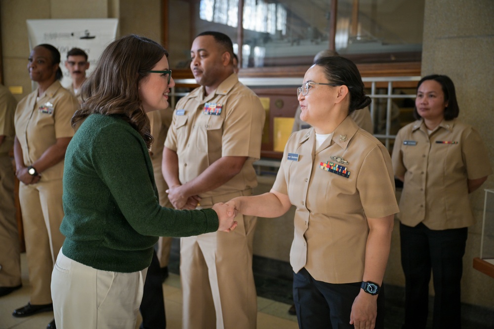 Rep. Sarah Elfreth Visits Carderock