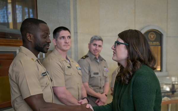 Rep. Sarah Elfreth Visits Carderock