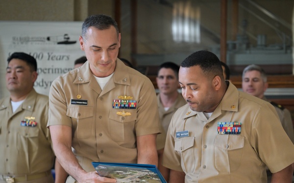Chief Yeoman Delcon Ferguson Receives Navy and Marine Corps Commendation Medal