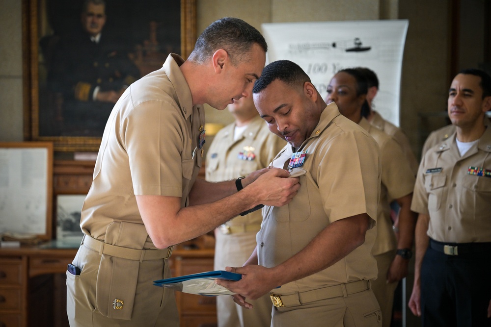 Chief Yeoman Delcon Ferguson Receives Navy and Marine Corps Commendation Medal