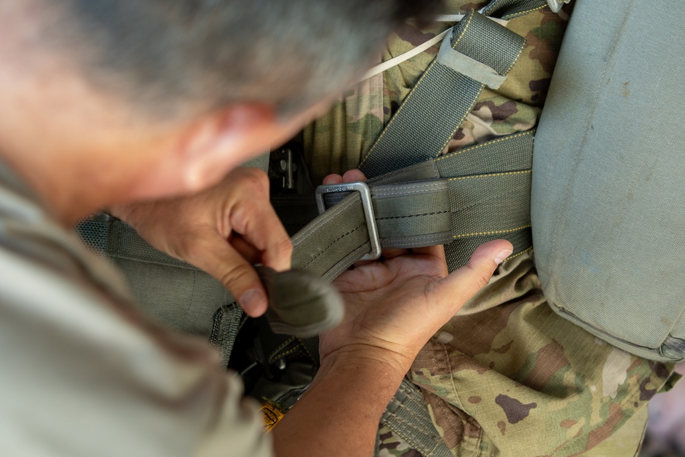 412th Civil Affairs Battalion conducts airborne operations