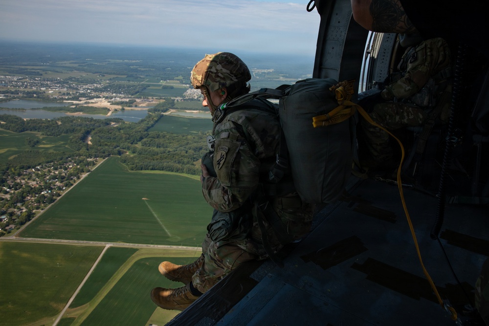 412th Civil Affairs Battalion conducts airborne operations