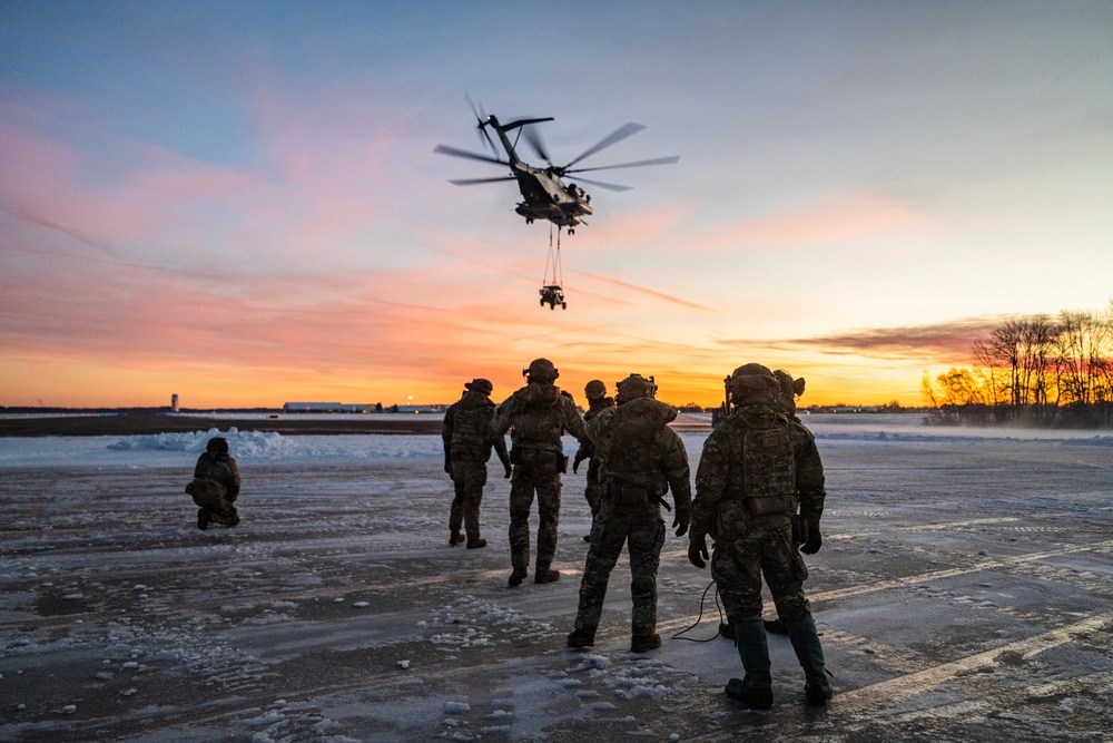 HMH-772 Supports Exercise Gilded Cage 26-1