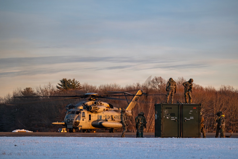 HMH-772 Supports Exercise Gilded Cage 26-1