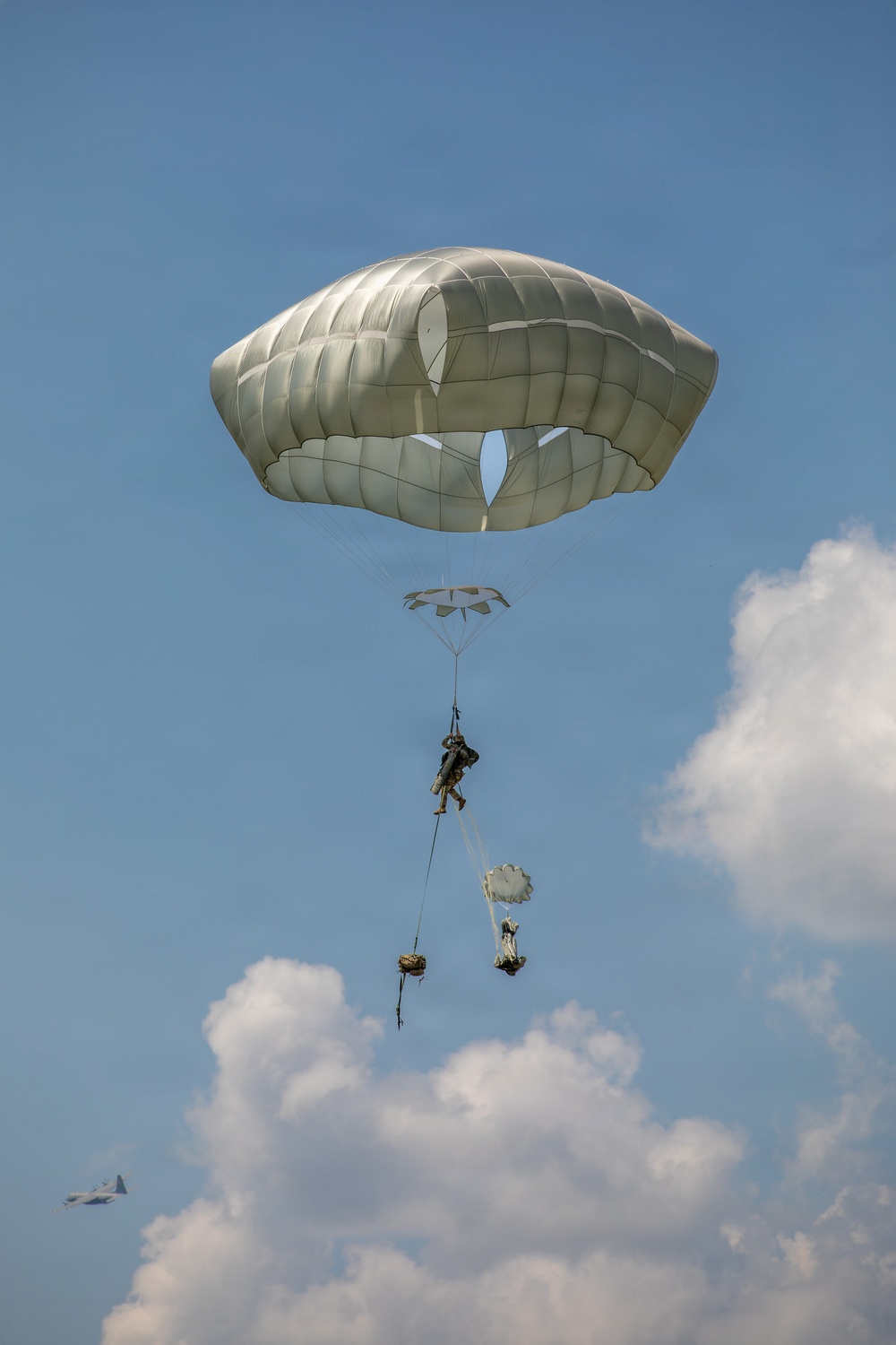 412th Civil Affairs Battalion conducts airborne operations