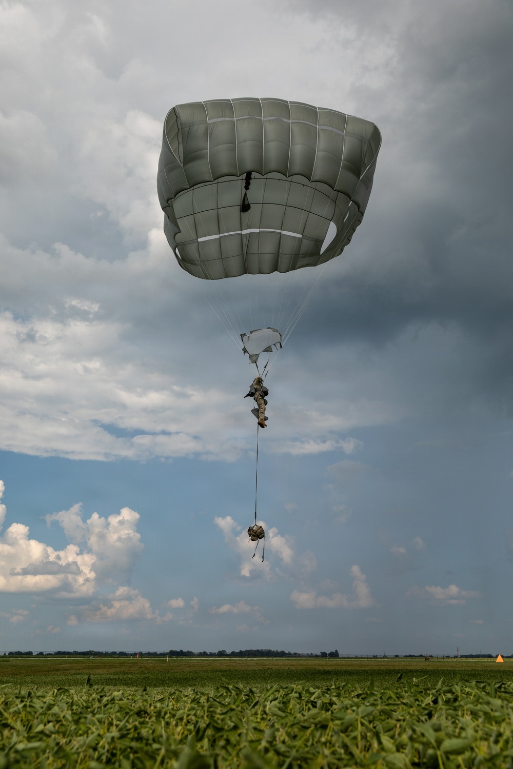 412th Civil Affairs Battalion conducts airborne operations