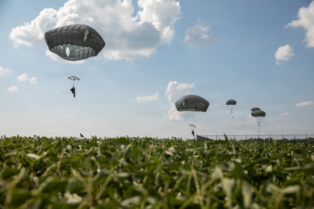 412th Civil Affairs Battalion conducts airborne operations