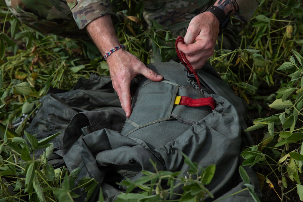 412th Civil Affairs Battalion conducts airborne operations