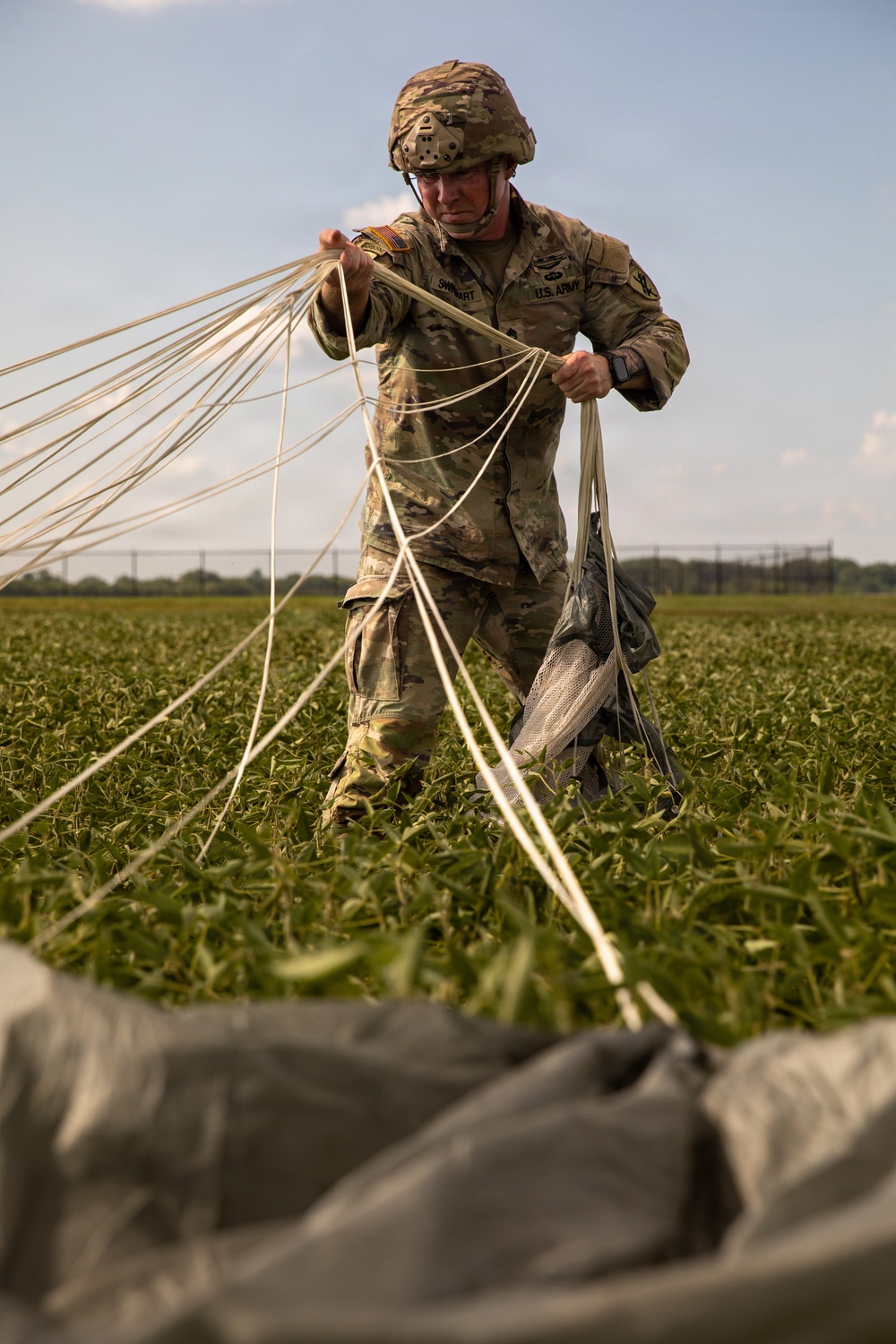 412th Civil Affairs Battalion conducts airborne operations