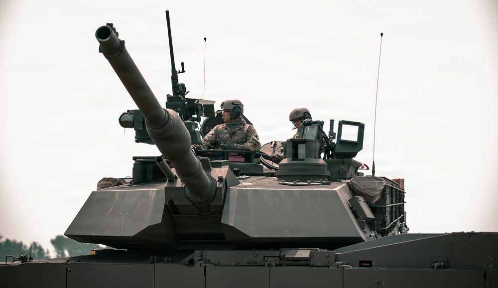 1-145th Armored Regiment Soldiers qualify with M1A2 Abrams during modernization training