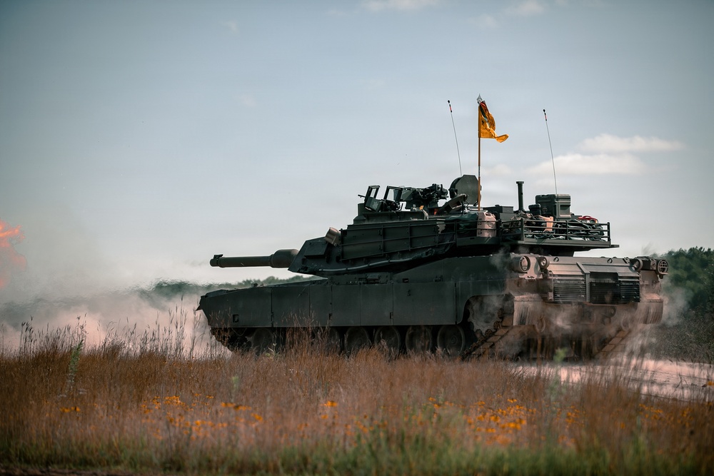 1-145th Armored Regiment Soldiers qualify with M1A2 Abrams during modernization training