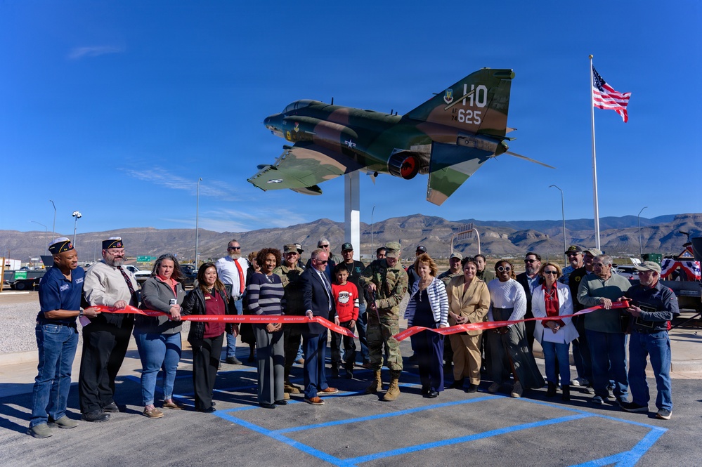 DVIDS - Images - Gateway Freedom Monument featuring F-4 Phantom II ...