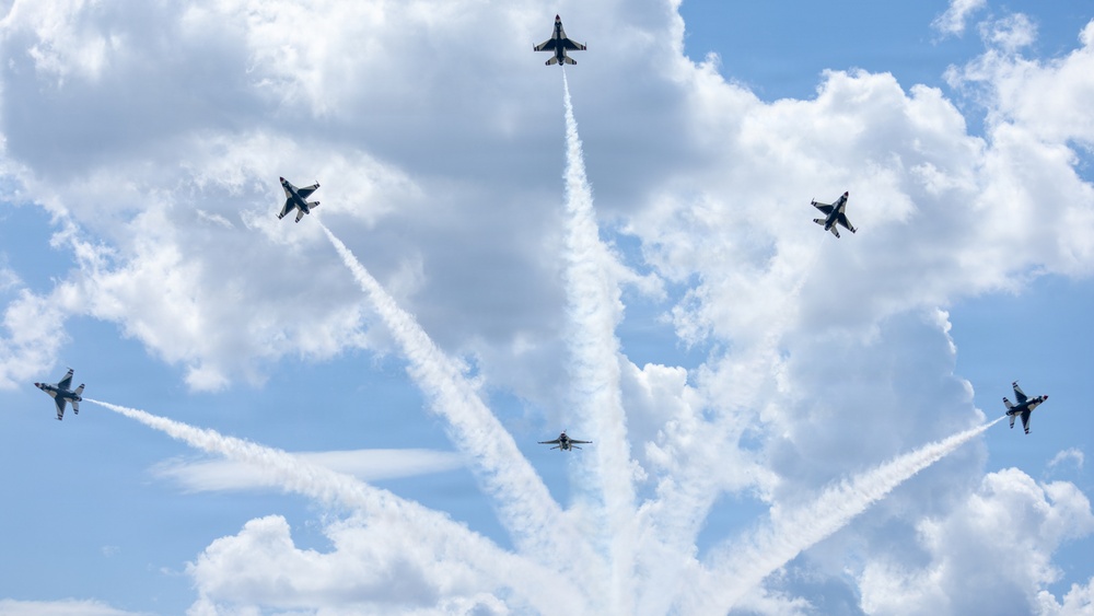 Tinker Air Show Draws Hundreds of Thousands, Celebrates Military Excellence and Community Support