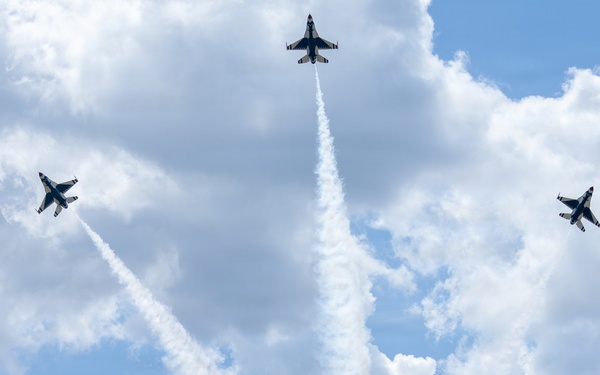 Tinker Air Show Draws Hundreds of Thousands, Celebrates Military Excellence and Community Support