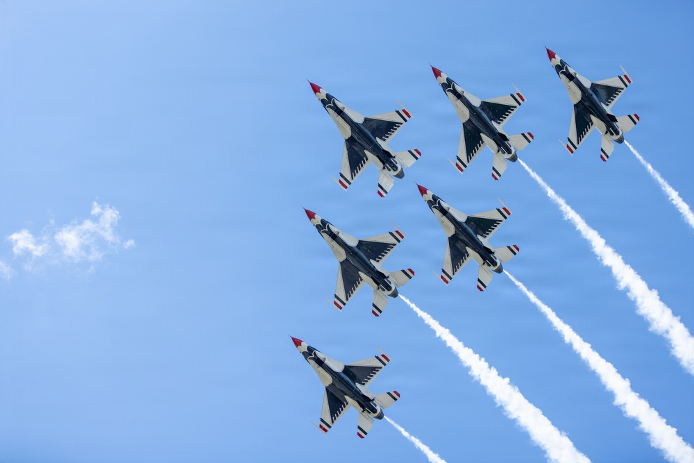Tinker Air Show Draws Hundreds of Thousands, Celebrates Military Excellence and Community Support