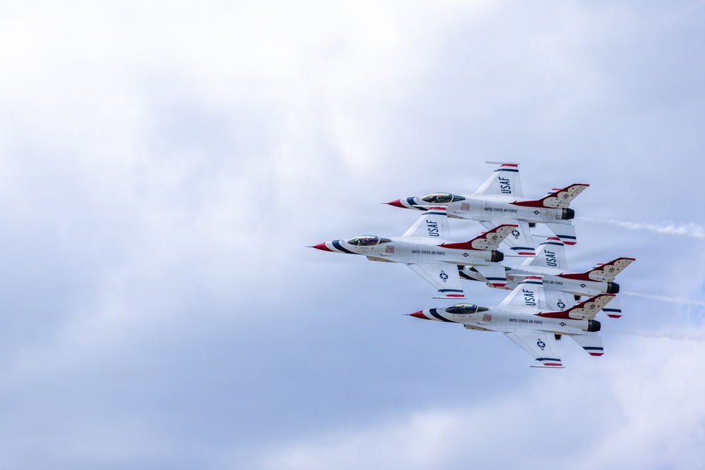 Tinker Air Show Draws Hundreds of Thousands, Celebrates Military Excellence and Community Support