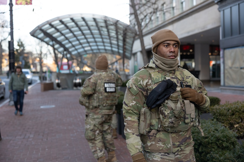 National Guard Soldiers And Airmen Support Public Safety Through D.C. Safe and Beautiful Mission