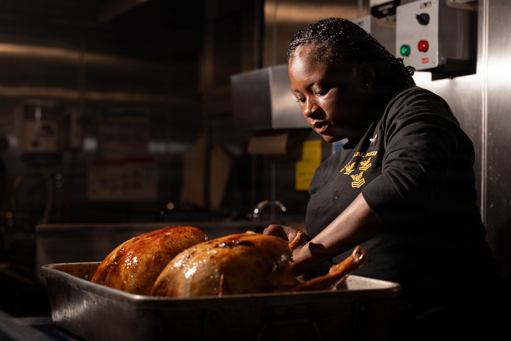 IKE celebrates Thanksgiving in the Shipyard