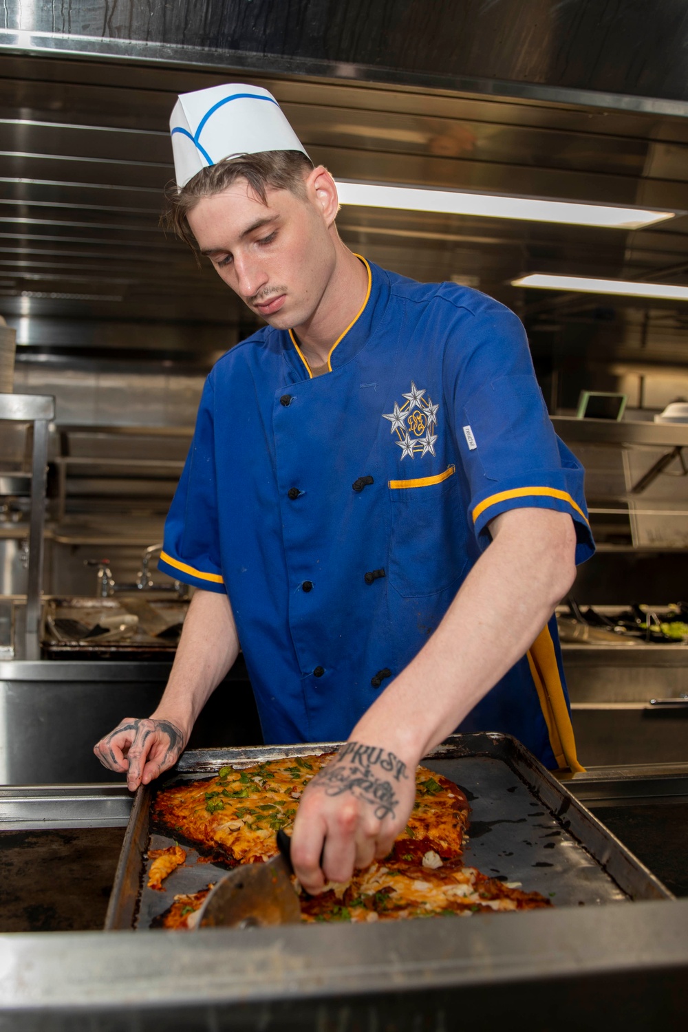 Ike Conducts Planned Incremental Availability maintenance period