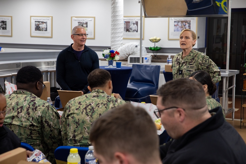 Ike Conducts Planned Incremental Availability maintenance period